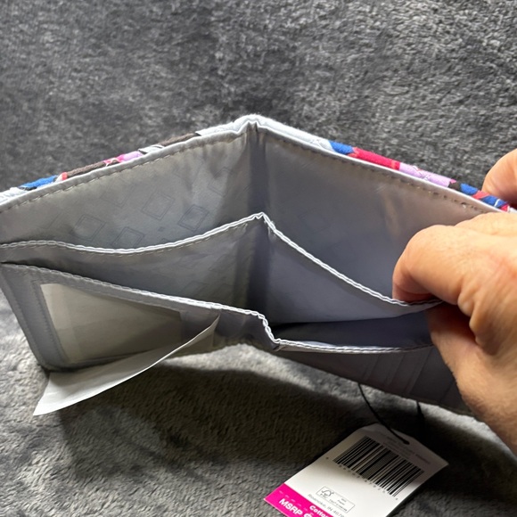 Vera Bradley Multicolor Floral Wallet NWT - Picture 6 of 10